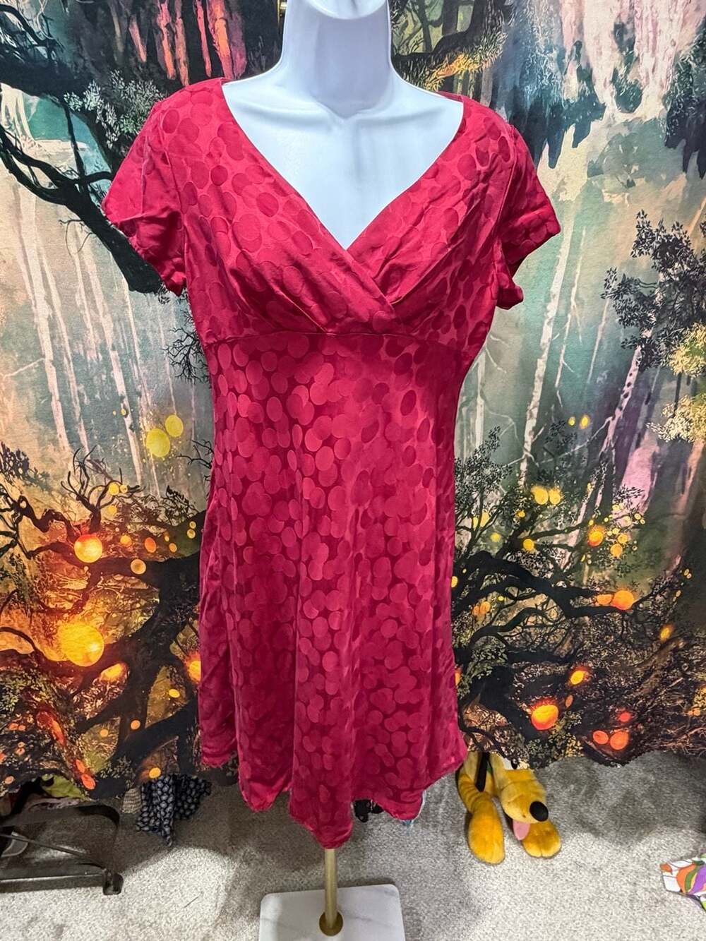 Donna Ricco Silk Dress Size 6 Red Jacquard Dot V-Neck